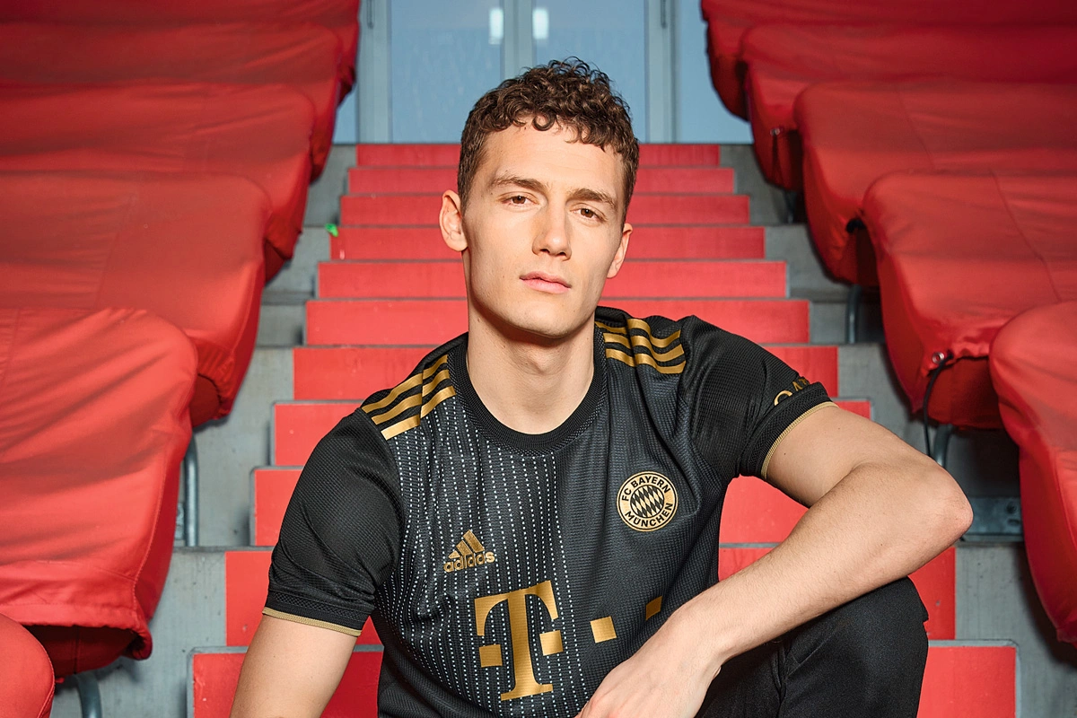 渝媒介绍重庆铜梁龙冲超庆典：也是新股东形象的首次集中展示（重庆媒体解读铜梁龙冲超庆典：新股东形象首次集中亮相）