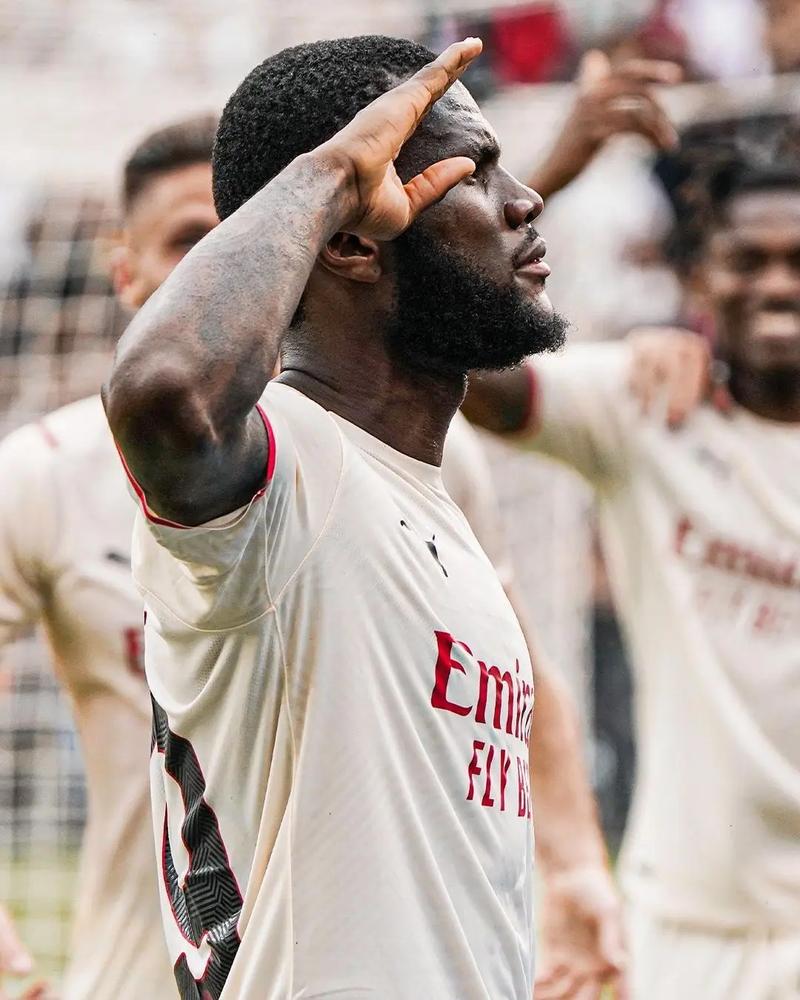 英超-水晶宫1-2曼联：你不看好他时，他雄起｜前瞻（英超前瞻：曼联2-1客胜水晶宫，他越不被看好越能爆发）