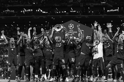 贝尔纳韦：为追随马雷斯卡来帕尔马；巴萨青训营培养我价值观