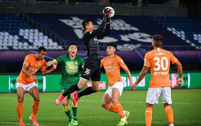 有机会吗？亚马尔19岁前欧冠已进7球，还差3球追平姆巴佩纪录（亚马尔冲击纪录：19岁前欧冠已进7球，距姆巴佩仅差3球）