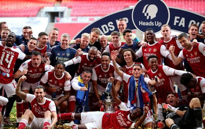 Shams：安东尼·戴维斯计划在今天对阵湖人的比赛中复出