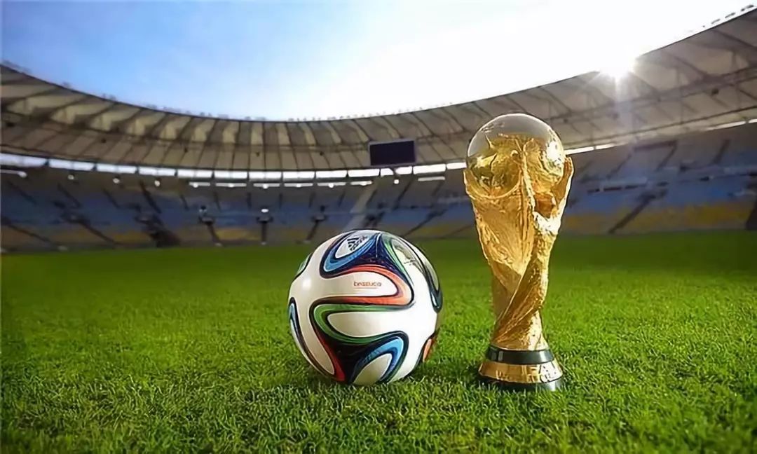 篮球湖人替补球员获得更多出场时间