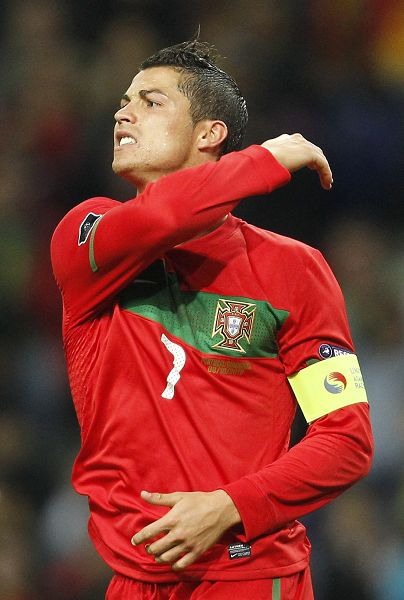 足球英足总发布最新处罚名单，多名球员受罚（英足总公布新一轮处罚名单，多名球员被罚）