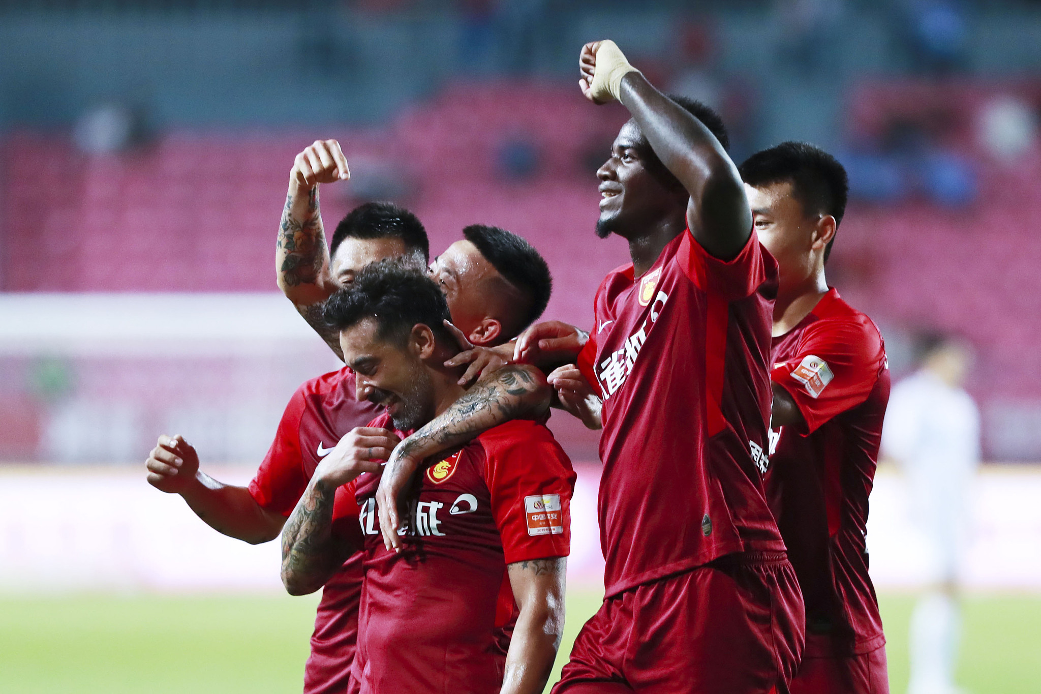 3-2伯恩茅斯，桑德兰队史首次英超联赛两球落后逆转取胜