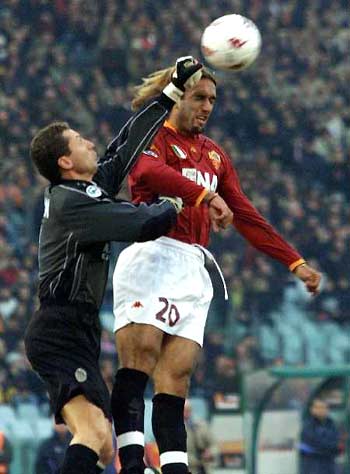 都体：阿切尔比、德弗赖和达米安将在赛季末合同到期后离队（都体：阿切尔比、德弗赖、达米安合同将于赛季末到期，三人届时离队）