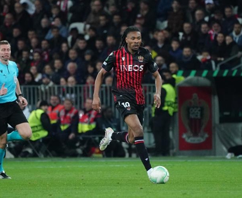 斯内德：金球评选标准已比梅罗时期合理，姆巴佩100%能拿（斯内德：金球评选比梅罗时代更合理，姆巴佩夺奖毫无悬念）