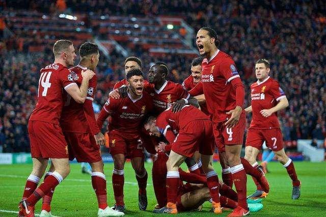 教练表情太真实笑喷球迷