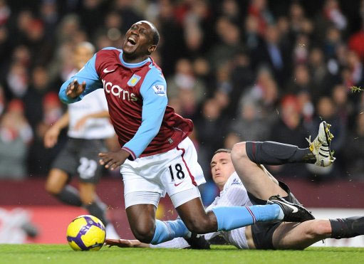 2025／26赛季英超：萨拉赫被拿出欧冠名单，是冷处理还是告别前奏（2025／26英超：萨拉赫遭排除欧冠名单，冷处理还是告别序曲？）