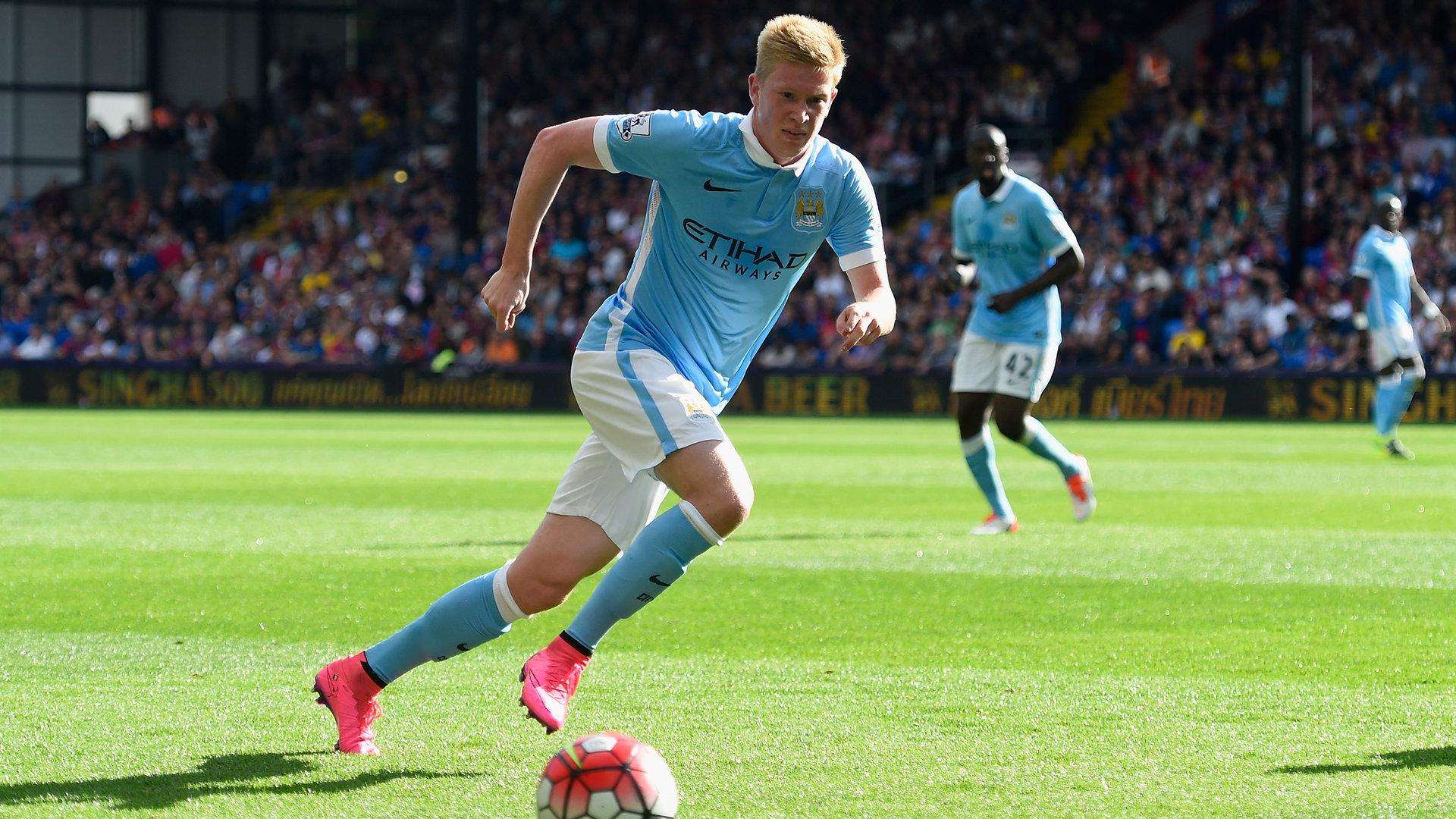 马丁内斯称赞B费：他是助攻之王，曼联在他上场时截然不同（马丁内斯力挺B费：助攻王在阵，曼联判若两队）