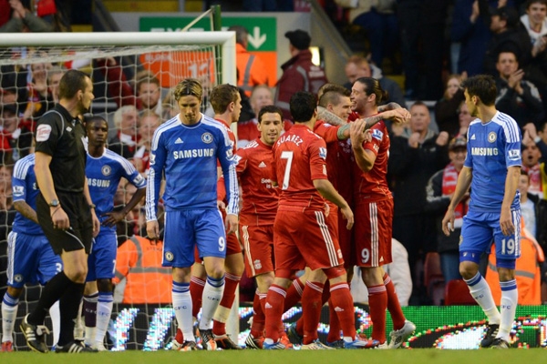 武汉女足1-1纳萨夫女足，唐涵造乌龙，马君失点，奥乌苏失空门（武汉女足1-1战平纳萨夫：唐涵逼乌龙，马君失点，奥乌苏空门偏出）