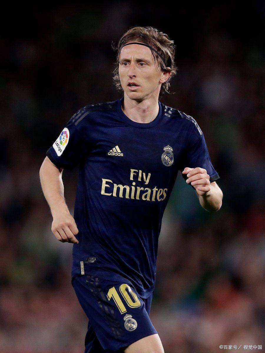 昂达夫连续6轮德甲进球，打破克林斯曼保持的斯图加特队史纪录