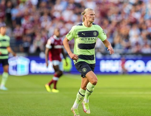 索默肯定还会首发？齐沃：何塞普会有机会，迟早会轮到他（索默仍将占据首发？齐沃：何塞普迟早会迎来机会）