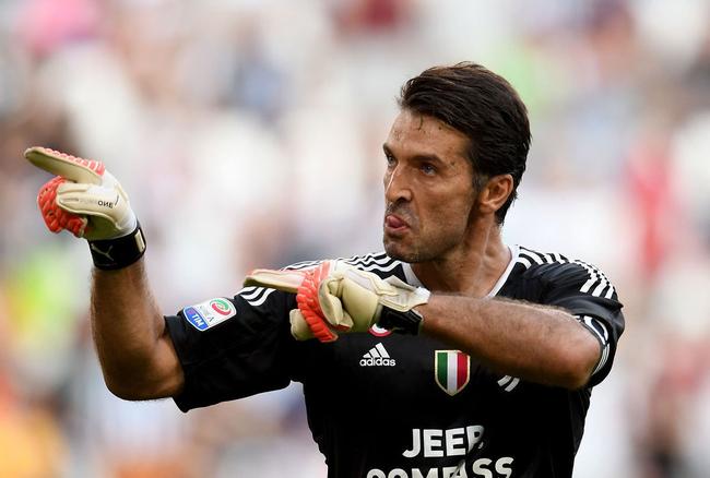 成都vs广岛三箭：费利佩、周定洋出战，德尔加多替补（成都迎战广岛三箭：费利佩、周定洋出战，德尔加多列替补）